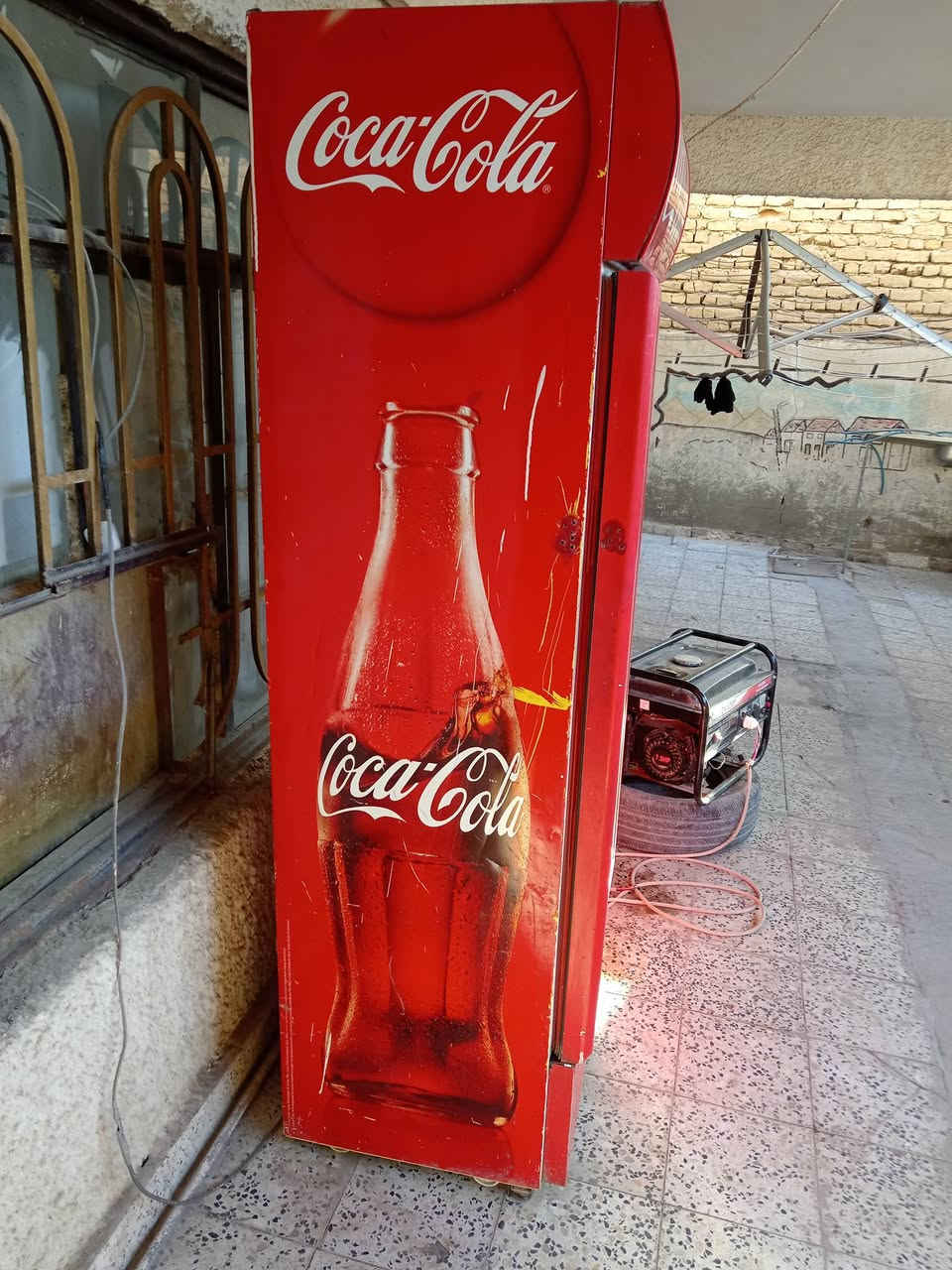 غراض للبيع
براد شغال
سنكي كامل
وبراميل ثنين
***********
