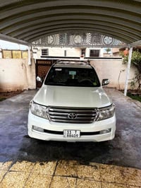 لاندكروز م10 • ٦ سلندر • بغداد زيونة