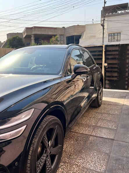 جينسسز GV70 2023 سبورت
محرك 6 سلندر 3.5 توين تيربو  برستيج اعلى فئة 
ماشية 24 الف كيلو 
السيارة حادث بنيد وجاملغ مبدلات اصل جاملغ خلفي صبغ 
سنوية وهزة جديدة رقم بغداد الجديد باسم البايع
السيارة فول مواصفات 1/1
كير ماوس 
تحكم بالشاشة ماوس
كامرات 360
انارة داخلية 
كشنات تدفئة وتبريد
وكشن السايق والصدر كهرباء 
كشن السايق مساج 
وتغشيل عن بعد
تقدم وترجع بالبصمة 
بانوراما 
تحديد مسار 
قيادة ذاتيه 
رادار 
نقاط عمياء 
اشاير ترحيب
باب الصندوك كهرباء
تايراتها الاصلية مشلن 
وتعرفون بعد مواصفات البرستيج 

السعر 33 ونص الف ولار (335)ورقه مجال بسيط
رقم سياره بغداد مكاني بغداد حي جامعه
***********
