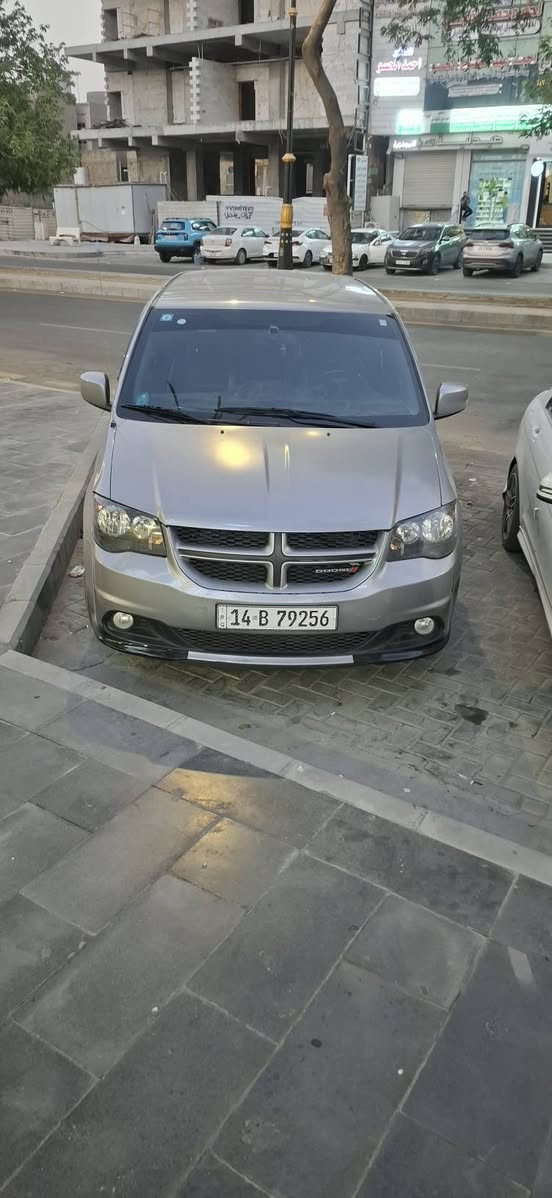 السلام عليكم
دوج كرفان جي تي ٢٠١٩ محرك ٣٦٠٠ يعني انسه العطل باب السائق مبدل فقط السعر ١٨٥ رقم بصرة باسمي مكاني البصرة فول كهرياء السيارة الجام والابواب والصندوق
***********
