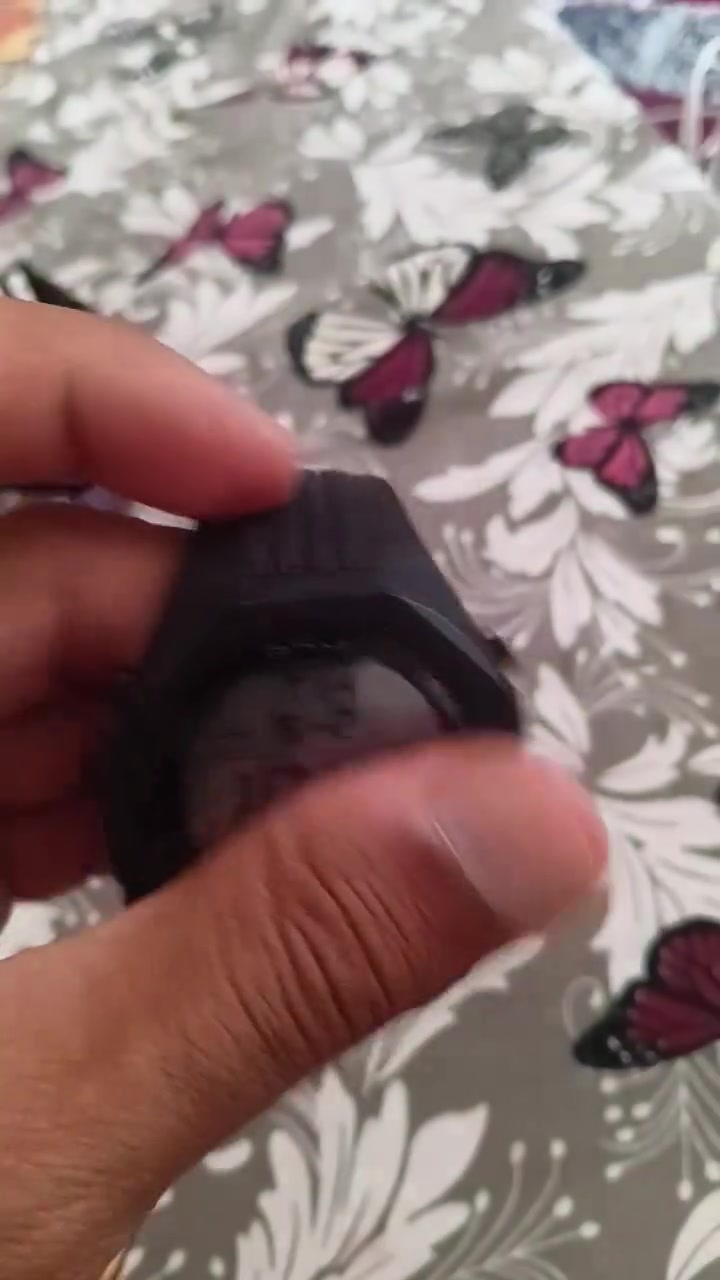 ساعات بنما اصليات مامستخدمات 
سعر الوحده ١٥ الف 
اتصل علرقم 
***********
