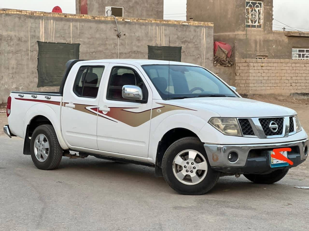 السلام عليكم نيسان نيفار 2014 كفالة عامة من كلشي محرك ما مفتوح تخم تاير قبل 5 ايام بدلتهن السيارة مال جناي رقم بالبل سنوية 2028 نفاذها بيها شاشة كامره مكان السيارة نجف السعر 125 بيها مجال قليل حدادية كلها جديدة للسفسار ***********
