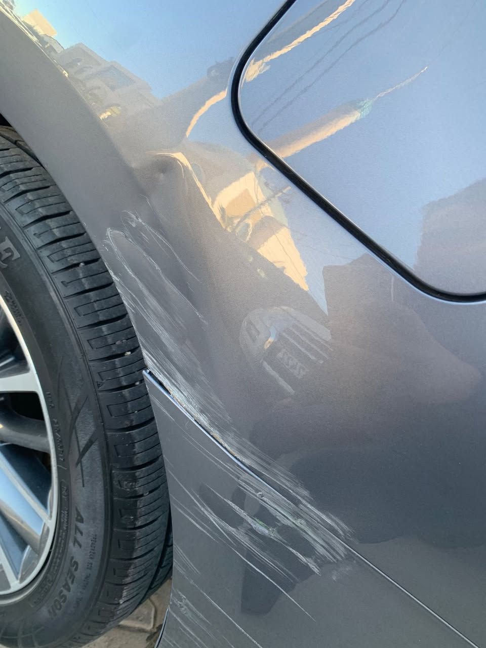 کــــــوردی 
تەنها فرۆشتن بە نقد 

Lexus es350 
لێکزیز 
مـــۆدێل / 2017
مواسفات / فول  پانۆڕاما 
مەکینە /(3.6) v.6 شەش پستۆن
مەکینەی نەکرایتەوە 
ڕەقەم هەولێر سەنەوی کۆنە 
غەرامە ($18) وەرەقە
 ئێڕباگ سیستەم ، بێ ناوگرتن 
 چامرلغ و بۆنیت سبوغ ،  چامرلغ سەکن کلێر امریکا 

نـــــــرخ  (( 178 $  )) 

ناونیشان هەولێر بۆ زانیاری زیاتر تایبەت نامە بنێرە

عربي 
فقط بیع نقد ، بدون مراوسة 

Luxes ES350
ليكزز 
مــــــــودیل/2017
مواصفات/ فول ، بانوراما 
محرك / 3.6/ ست سلندر
رقم اربیل سنوية قديم
 ایرباك سيستم  ، بدون دواخل
چامرلغ و بونيت صبغ ، جامرلغ سكن كلير 
(غراما $18 ورقة)

سعر   (( 178 $  )) 
عنوان اربیل ، للاستفسار خاص


**إذا كنت صاحب هذا الإعلان وتريد حذفه لأي سبب، رجاءا أرسل رسالة إلى الدعم الفني**