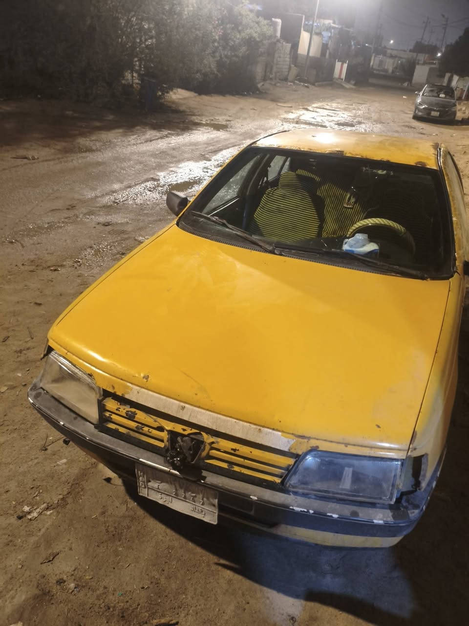 بيجو روه موديل 9  سنويته منتهيه  بل 23ساره محوره كير ومكينه ونجي  المكينه بيه بخار    سياره طافيه  هيه وغرامات عله مشتري   راعيه موجود يريد تحويل  بيه كوم حديد الحد يخابرني وكلي شنو بيه بيع كوم حديد سعر5مكاني البصره كزيزه رقم الهاتف *********** بس هاي مال تاير طاكه يرادله  الحيم مستعجل عله بيعته والله محتاج فلوس
