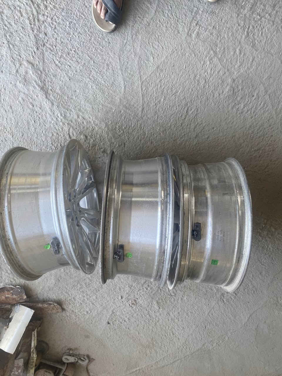 تخم ويل مكسيكي بيهن واحد مكسور من الداخل اريد مراوس بحيره ويل بشرط بي تخم تاير بيع السعر 400 الف التك ب 150 الف مكاني ذي قار واتساب فقط ***********
