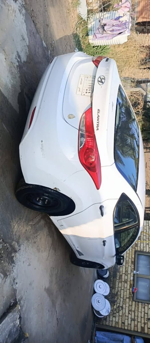 سلام عليكم النترا للبيع موديل 13كفاله عامه
كير مكينه  حداده تخم تأير تبريد شغال 
السنويه لل27بسمنه السياره رقم مثنى 
مكان السياره المثنى مركز المدينه
بيه صبغ شالع بالغسل مثل ما واضح بالصوره 
اي ستفسار ***********اتصل وبيك 
خير ودلل السعر خاص  غير متواجد بالفيس
