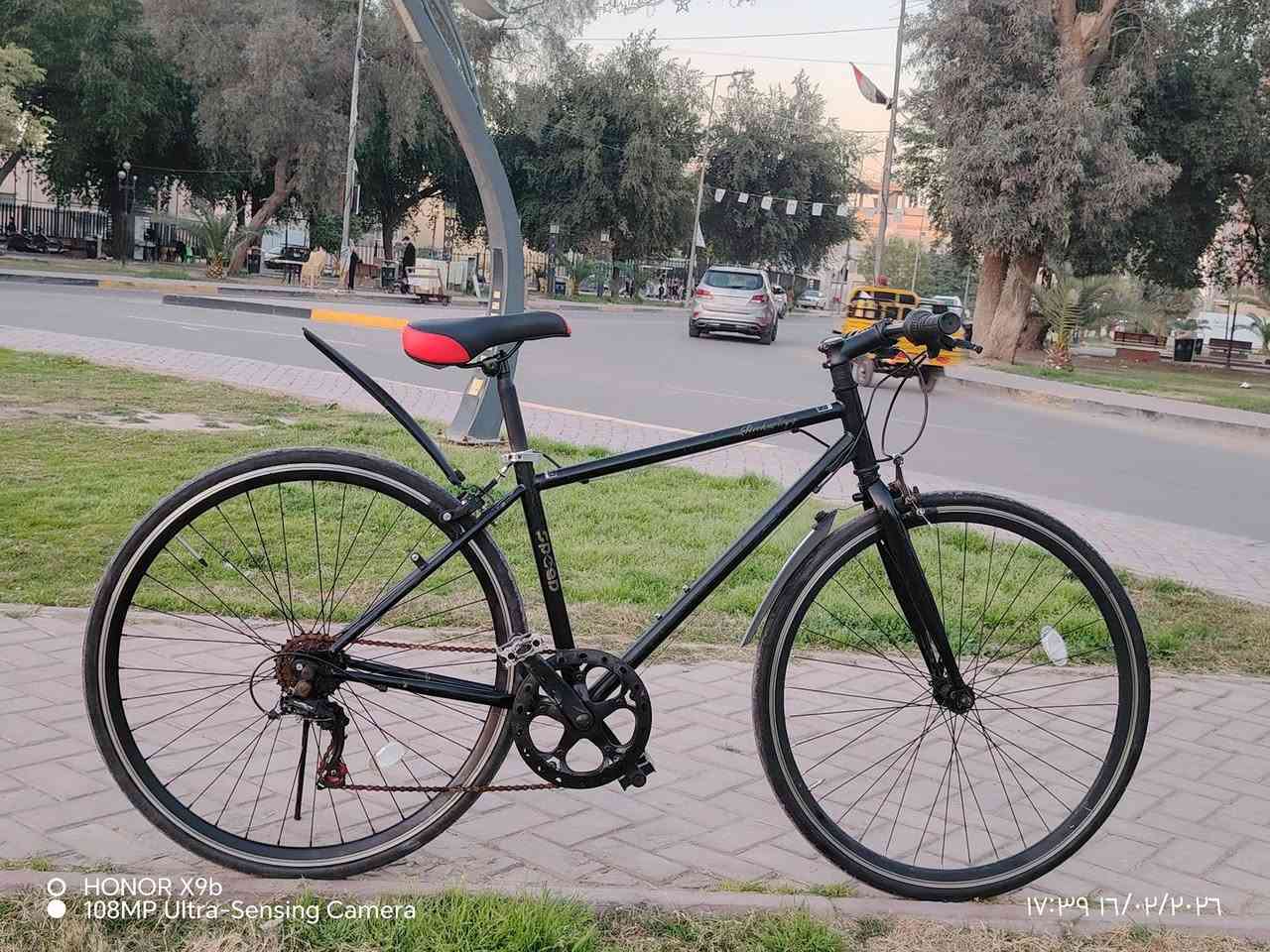 سلام عليكم
متاح بايك c700 من ماركة Speed المعروفة 
البايك كسر حاوية
ويالة المنيوم طبقتين 
حجم 28
البايك ريشة
كير سستم تورني شيمانو 7
سستم بريكات بل مكان
كامل مكمل
السعر 120 وبي مجال  
مكاني بغداد الاعظمية 
للي حاب ايراسني خاص ويدلل 
او ستفسار ***********
