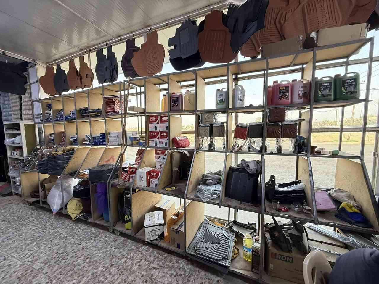 السلام عليكم  رفوف حديد للبيع
الارتفاع مترين ونص
الطول 8
العنوان نعمانيه الاستفسار‭0783 089 3090‬
