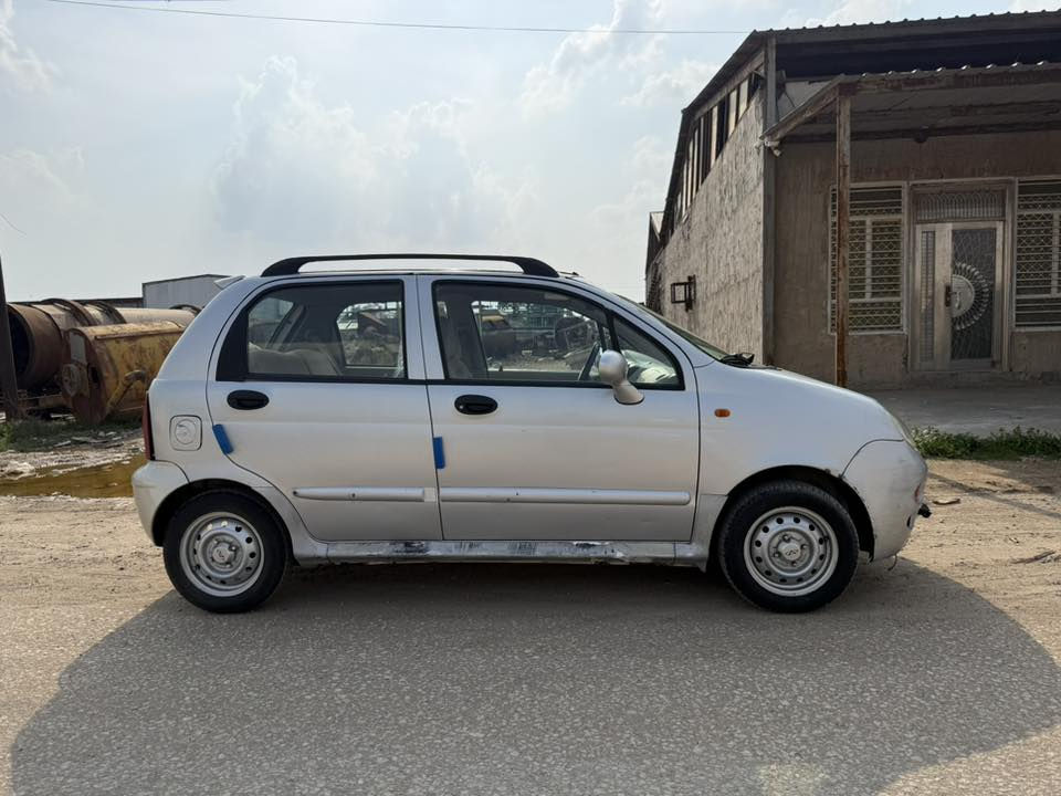 السلام عليكم كو كيو ٢٠١٢ ٤ سلندر كير اوتو
سيارة نضيفة ومصروف عليهة بلكات فيتبم فلتر دهن تخم تايرات وويالة باتري جديد 
رقم بغداد سنوية بأسمي جديدة 
السعر ٣٤
***********
