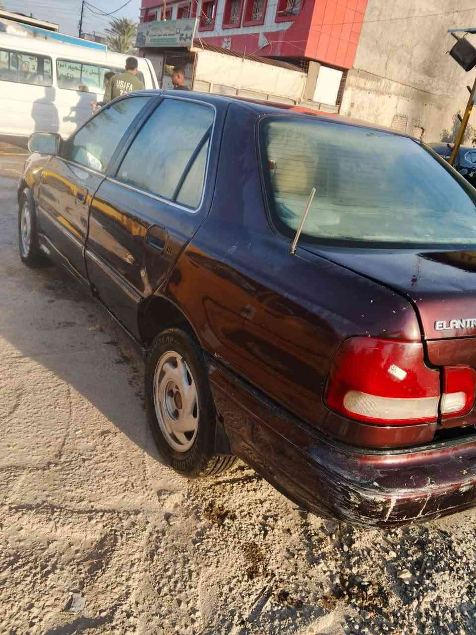 اللنتره مديل ١٩٩٤ رقم بغداد سياره شغاله مكاني بغداد دوره كير مكينه زينات تخم تاير كير عادي سعر ٢٠ وبيهه مجال بسيط ***********
