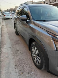 نيسان بافندر ٢٠٢٢ وارد امريكي ماشيه76 كيلو فول مواصفات من عده الفتحة ب...