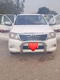 سياره البيع ٢٠١٤ جديده كلك دوات مكفول من العشاير ومن لكص سياره شاصي ١٢...