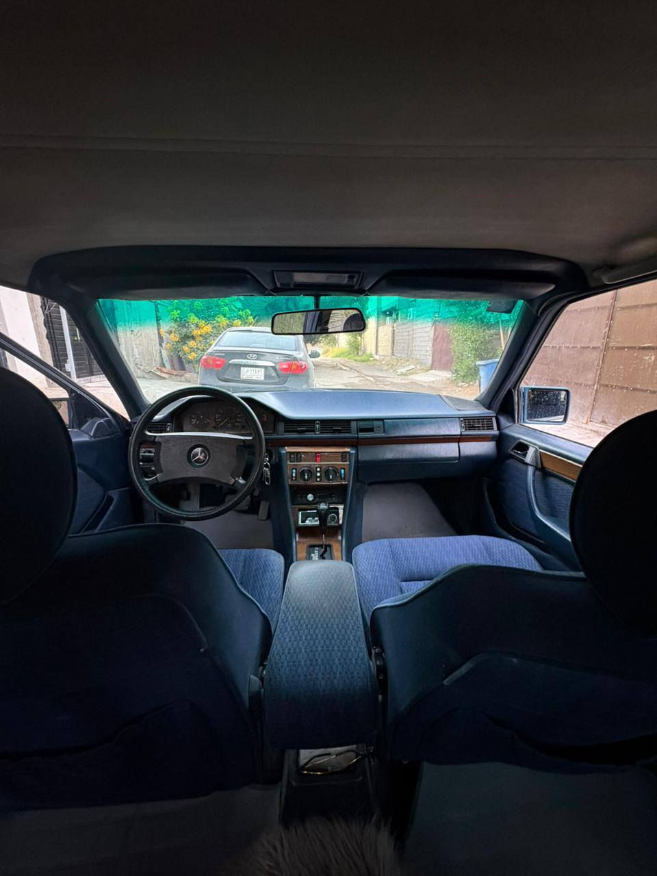 مارسيدس دب موديل ٨٧ بأسمي رقم بغداد مميز للبيع كير ومحرك بطه ثنين ونص تبريد شغال  حدادة جيدة جدا السعر المطلوب ٥٢ ورقه وبيها مجال للاستفسار الاتصال ***********
