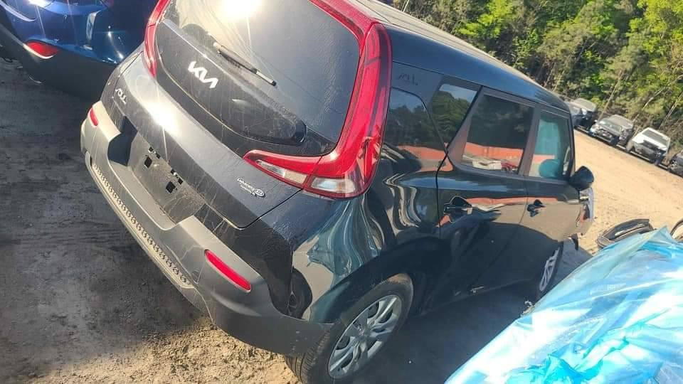 السلام عليكم كيا صول 2022 بغداد باسمي تحويل ثاني يوم لاصبغ ولاتبديل بيه فقط بارد وارد أمريكي السعر 145 وبيه مجال بسيط العنوان بغداد المحمودية وهذا رقمي ***********
