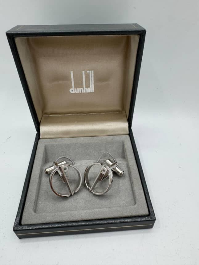 ماركة دنهل فنتج
فضةغير مستخدم بالعلبة 
السعر 100 مع التوصيل


**إذا كنت صاحب هذا الإعلان وتريد حذفه لأي سبب، رجاءا أرسل رسالة إلى الدعم الفني**