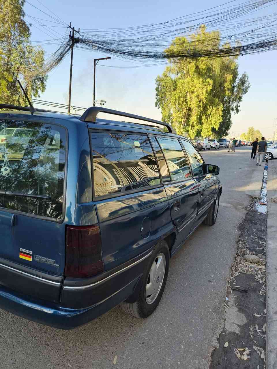 سياره استره موديل 1993 رقم بغداد مشروع وطني محرك حجم  20 كير توماتيك 
مصبوغة عام جماليه سياره جاهزه
شرط تحويل
العنوان موصل 
رقم الهاتف ***********
السعر 48 وبيها مجال
