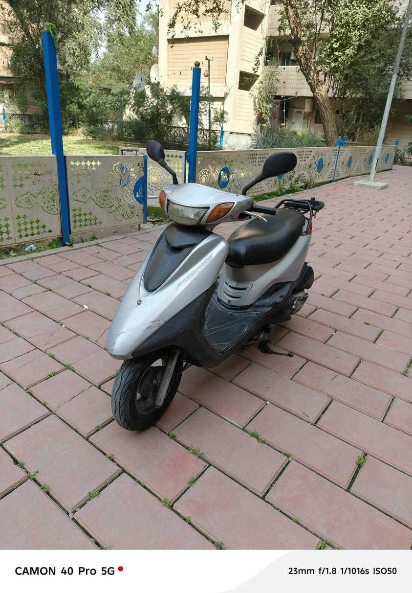 بؤيز  لايت عالي نضيفه  سلف  هندر  مشيتها حلوه  مختمه دراجه  لايت   حساس  بريك  شغال  قفل  جنطه  شغال  تايرات  جدد  بريكات  جدد  مكينه  مكفوله  من  صرف  وتبخير  وتنقيص  سعر  ٥٠٠  وبيه  مجال  مكاني  العلاوي ***********
