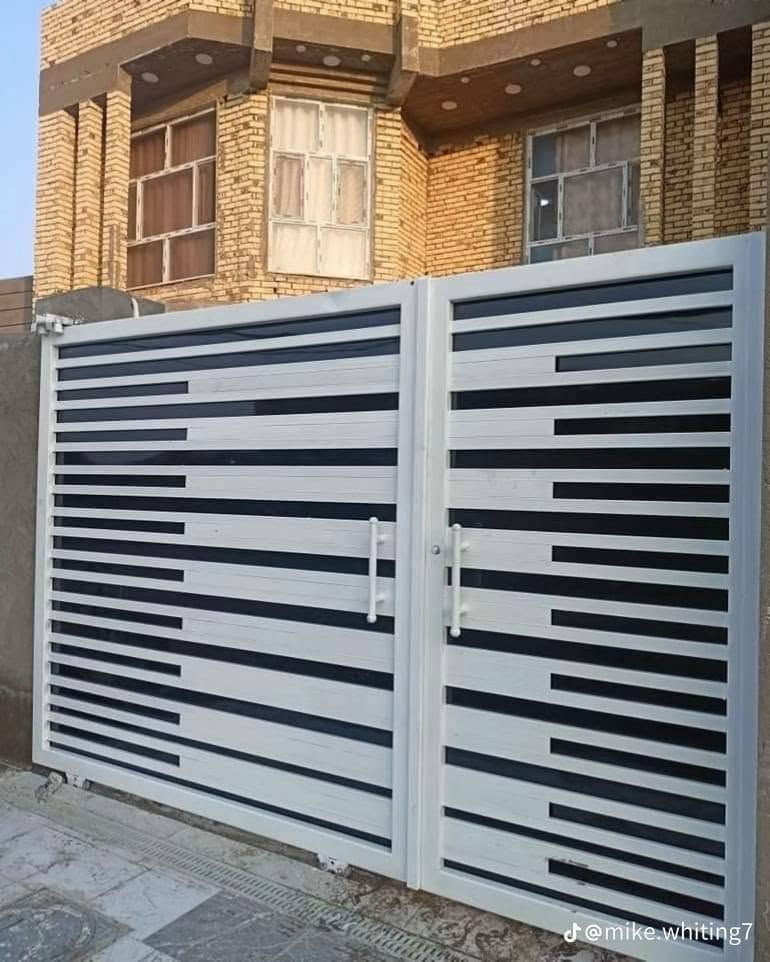 يا الله سلام عليكم ورحمة الله وبركاته كادر متفرغ نعمل جميع انواع الحداده من باب وشباك ونشتغل جوالين يعني عندك شغل بيتك نجيك عندك سقيفه عندك محجر درج طوارئ محطات بانزين خانه تغليف كوته كلشي يخص الحداده لباقي الاستفسارات مراسله الصفحه او الاتصال على الرقم ***********
