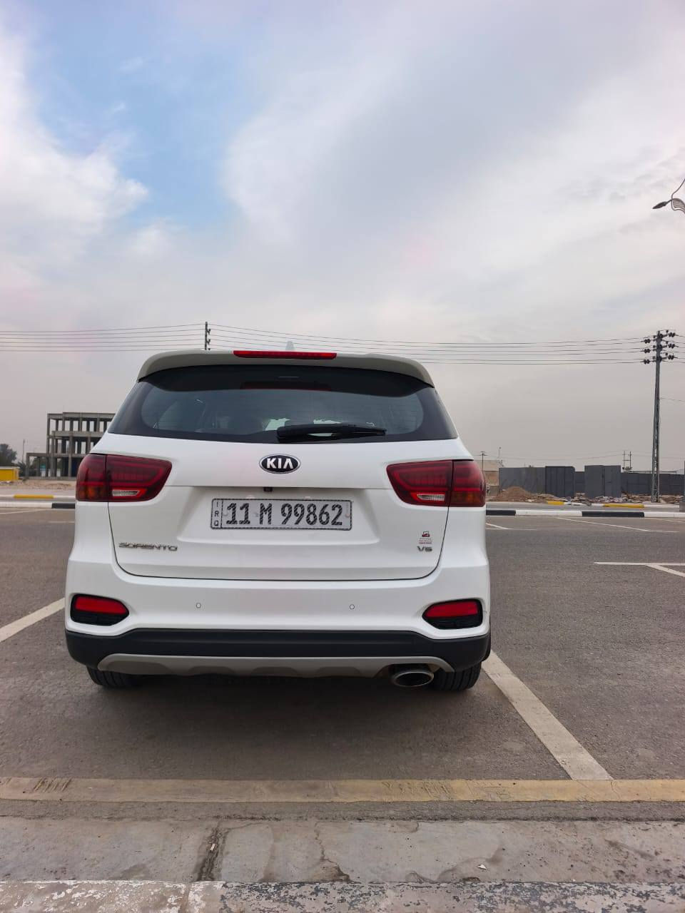 سلام عليكم سورنتو خليجيه موديل 20  فول عده الفتحة 

كفاله عامه من كلشي من الدعاميه للدعاميه 

عده باردين بصيطات جدآ شرط السونار 

سونارها مرفق سته سلندر سبعه راكب كير مكينه كفاله 

على وضع الشركه ماممدوده اصبانه شرط الفحص 

تخم تاير شرط اسبيرها ماناز وبالخير التصير من نصيبه 

سعرها 258 وبيها مجال جدا بسيط مكانها كربلاء استفسار 

***********.       ***********
