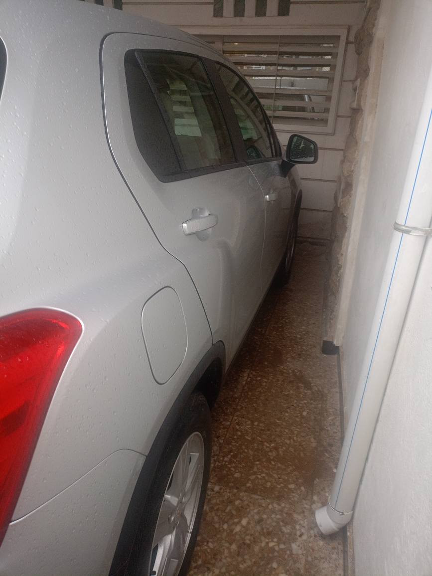 شوفرليت تراكس 22 وارد امريكي ماشيه 23الف ميل حادث بنيد بدون داخل كير محرك صدر تبريد وضع شركةبحاله ممتازه تخم تاير اصلي مالها سياره جاهز بدون نقص رقم بغداد باسمي السعر 115للاستفسار الاتصال ***********  بيع او مراوس بدوج جورني بغداد, العراق
