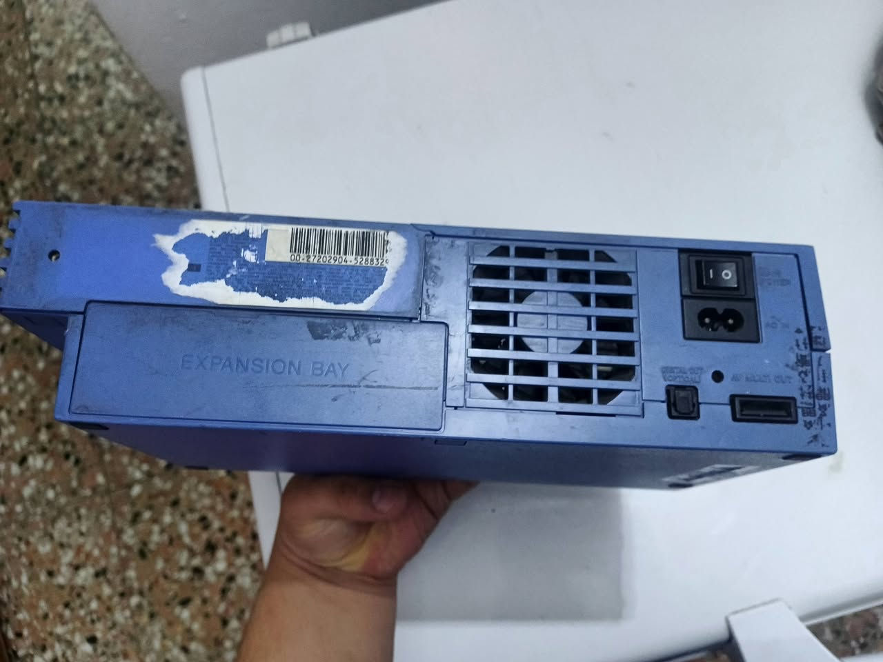 السلام عليكم 
بلي او بي 35لعبه كامل ملحقات عدا اليدات جهاز سعره 30الف بغداد الشعب ماعندي توصيل 
***********
