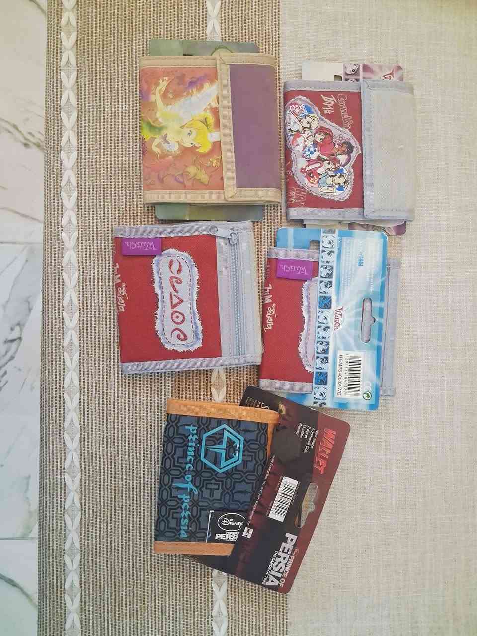 ديزاينات محافظ ديزني الأصلية 🌟🎀
للأولاد والبنات، ألوان ورسومات مميزة بحالة الوكالة وكأنها جديدة تمامًا ✨
💰 العرض المميز: الخمس محافظ مع بعض بسعر دينارين فقط!
مناسبة للاستخدام اليومي، للمدرسة، أو حتى كقطعة كولكشن لمحبي شخصيات ديزني والألعاب القديمة ❤️
📦 متوفر توصيل 📩 للحجز والاستفسار راسلنا على الخاص قبل نفاد الكمية.


**إذا كنت صاحب هذا الإعلان وتريد حذفه لأي سبب، رجاءا أرسل رسالة إلى الدعم الفني**