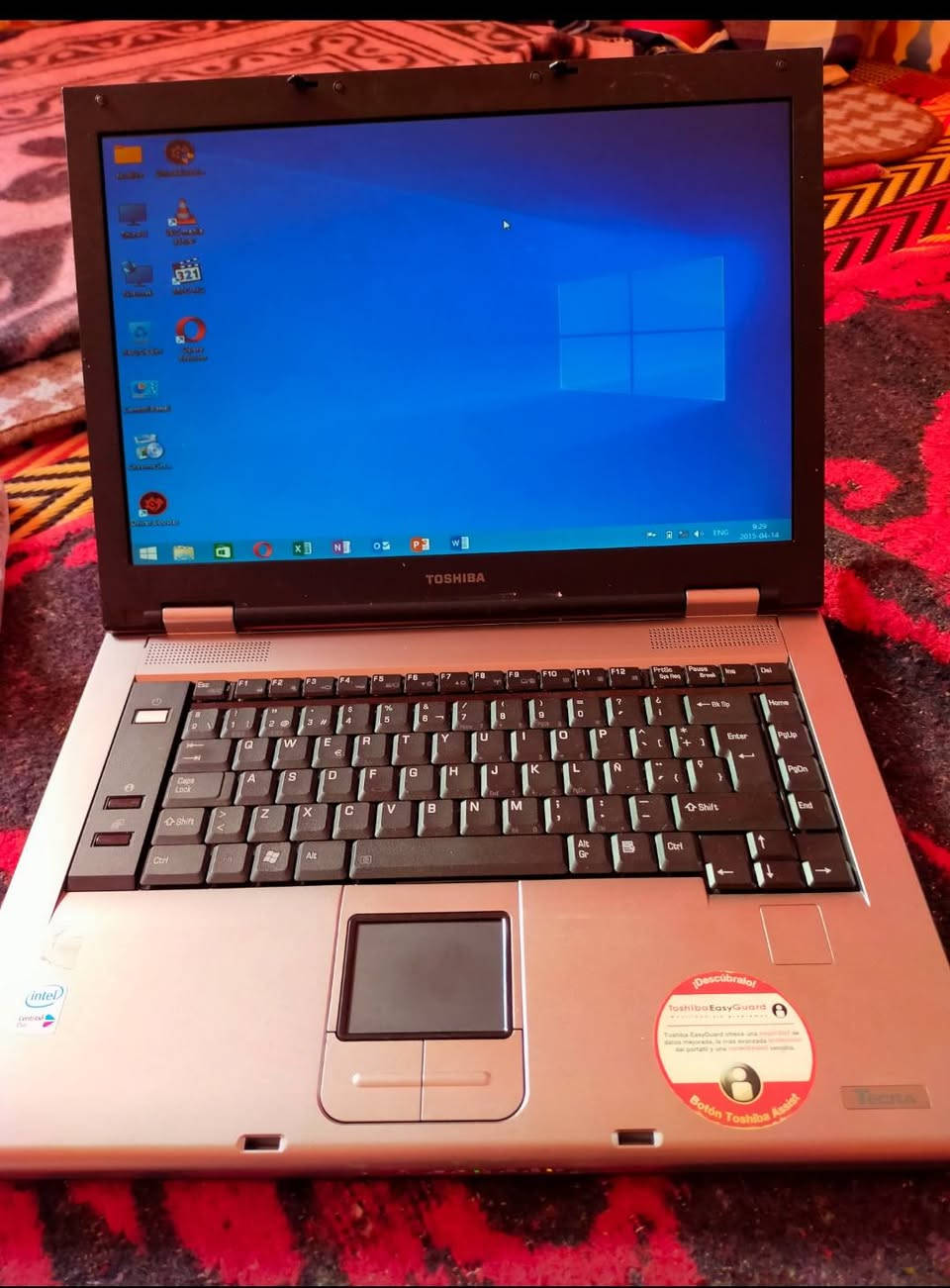 PC TOSHIBA intel 
2ginirasoun 
 stockag 320 GB
 RAM 2GB 
Windows 10
Batterie 🔋0
Fih lkoum 
 Koulchi khdam fih mzyan
M3ah chargeur
باقي جديد ديال الخريج 
فيه الكوم يخدم البحارة 
خفيف فلخدمة ديالو 
البيع تمان 800 درهم
كندير التوصيل اي مدينة   
الي شاري معقول يتواصل معي
هاتف 0601432363


**إذا كنت صاحب هذا الإعلان وتريد حذفه لأي سبب، رجاءا أرسل رسالة إلى الدعم الفني**