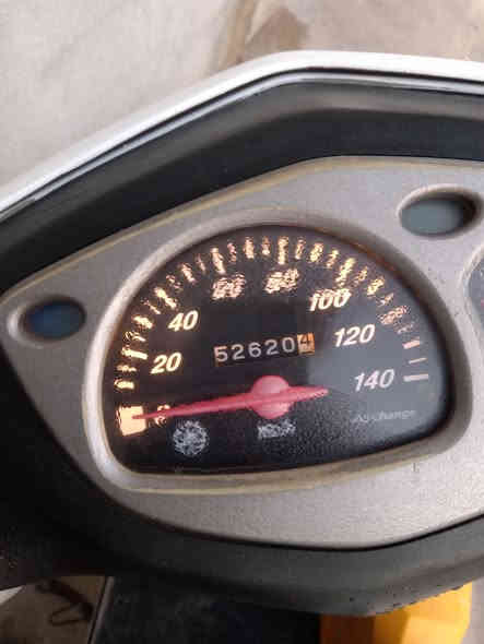 سلام عليكم 
سكنس نثيه نضافه مثل ماشوفون كدامكم كلشي شغال بيه سلف هندر اشاير هورن عداد سرعه عداد بانزين بريك امامي دسك خلفي بانز سرعه ١٤٠ سعر ٥٠٠ وبيه مجال قليل مكاني ديالى قضاء خانقين ناحيه  السعديه الشراي يتصل ويدلل او واتس اب ***********
