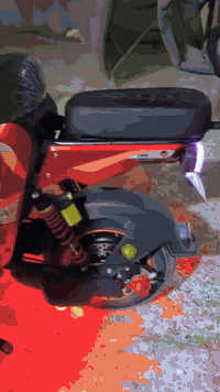 دراجه X900 
للبيع 5بطاريات 32امبير ويلي 
سعر (650) وبيه مجال
رقم ***********
نشره لايت عالي وناصي اشاره رباعية يمنه ويسره
