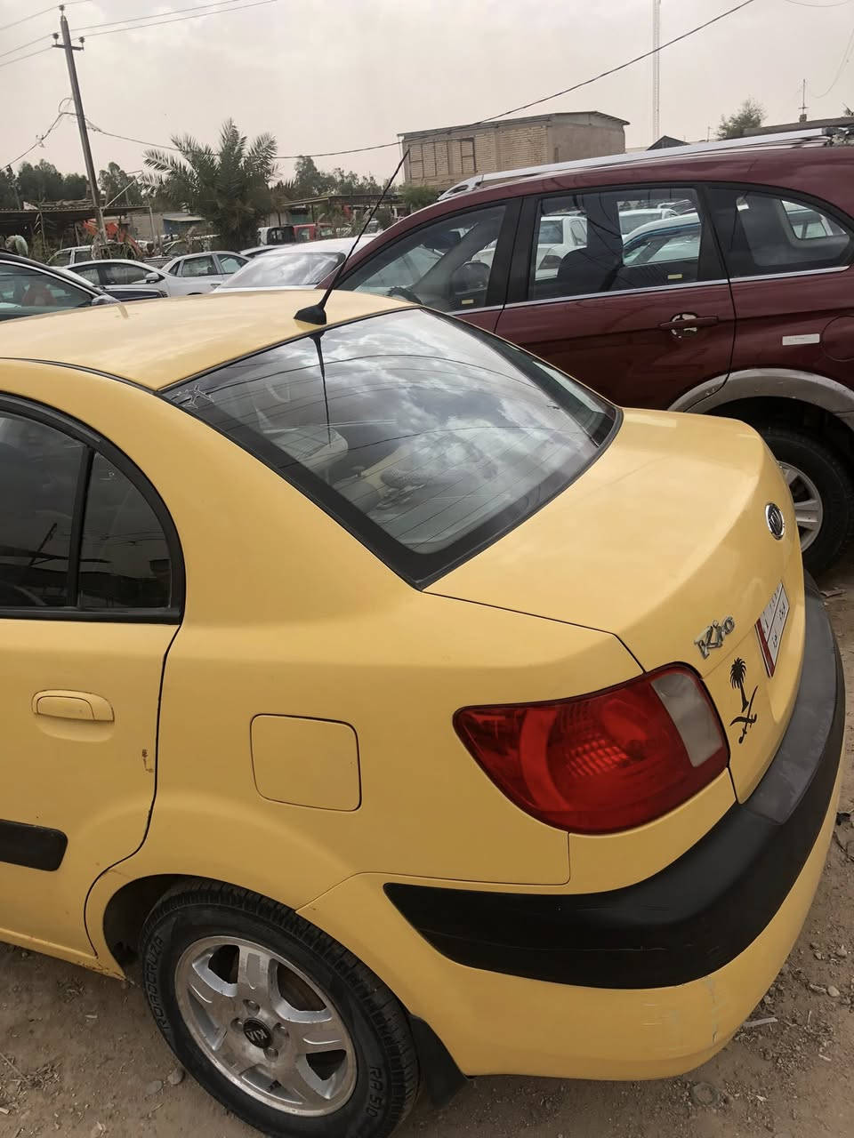 سلام عليكم ريو موديل ٢٠٠٨ وارد امريكي حادثها صفحه  مكينه جديده شديتها قبل ٣ اشهر والكير يرادله فقط كونترول السياره بأسمي وكامله مكانها كربلاء اتصل ع الرقم او الواتساب *********** .
