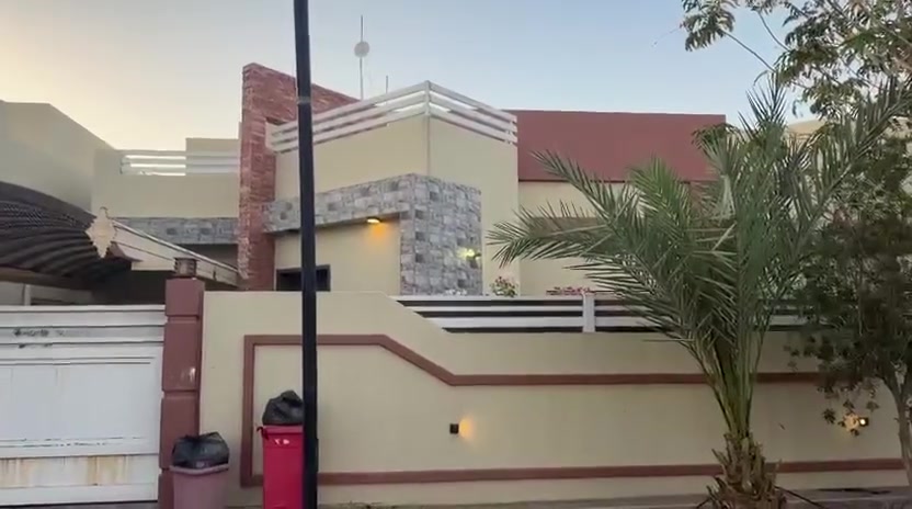 بخيل الي ميصلي علئ النبي
اعلان..  يتوفر بيت للبيع  في مجمع عمر الراوي  المرحله 3

هذا البيت ينباع بل نقد 
  

بل نقد سعره 250 مليون  او مراوس

مراوس في المناطق  التاليه 

التأميم حي الدواجن  او  حي الاكراد 
او حي الاساتذه 

تفاصيل البيت ..
مساحه 260 متر طابقين

الوجه 13
النزال 20
شارع 12 متر 
سنه البناء 2013
بناء طابق 

ملحقات البيت 4 غرف نوم + مخزن

صحيات عدد 3  صاله وستقبال ومطبخ وكراج سياره وحديقه 

اي استفسار زورو مكتب عقارات العبدلي 
في التأميم قرب مطعم حجي باسم الجديد

او اتصل ***********
يتوفر عروض ثانيه بسعار مناسبه جدا
