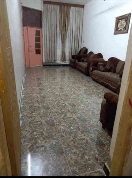 دار للبيع 
مساحة 165 متر 
بناء بلوك 
بيت مرتب 
خدمات كامله ماء كهرباء 
شارع 10 قريب عل تبليط
مكون الدار من طابق ونص
يحتوي علا كراج سياره ومطبخ وستقبال
وغرفة نوم وحدة ومنور وحمام 
وفوك فقط بيتونة وغرفة نوم وحدة

سعر الدار 38 وبي مجال بسيط 

العنوان الأنبار فلوجة حي المختار 
قرب سيطرة المختار الي صايرة بنهيت المقبرة الأسلامية

اي ستفسار الأتصال علا الرقم 

***********  ➡️اتصال 📲
 ***********➡️اتصال 📲
*********** ➡️واتساب فقط 📲
