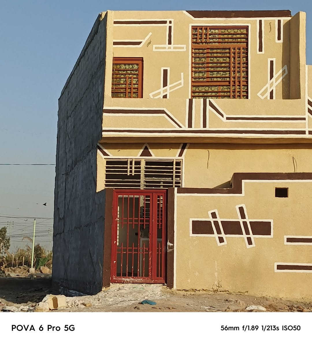 بيت ٥٠متر في كربلاءللبيع طابقين الأرضي استقبال وصاله ومطبخ وطابق ثاني غرفة وصاله وصحيات وكافة الخدمات يبعد عن شارع ٥٠متر ويبعد عن الإمام ٤كيلو ٥دقائق بسيارةة
***********
