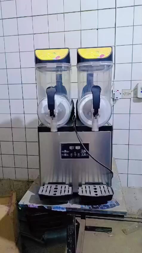 محل عصائر كامل للبيع هو وغراضه يعني فصخ وشد كامل بكافة ملحقاته بدون استثناء التفاصيل بالفديوهات الشراي يتصل واتساب ⁦ 0775 916 810
السعر مليونين وربع
المو شراي لا يتصل


**إذا كنت صاحب هذا الإعلان وتريد حذفه لأي سبب، رجاءا أرسل رسالة إلى الدعم الفني**