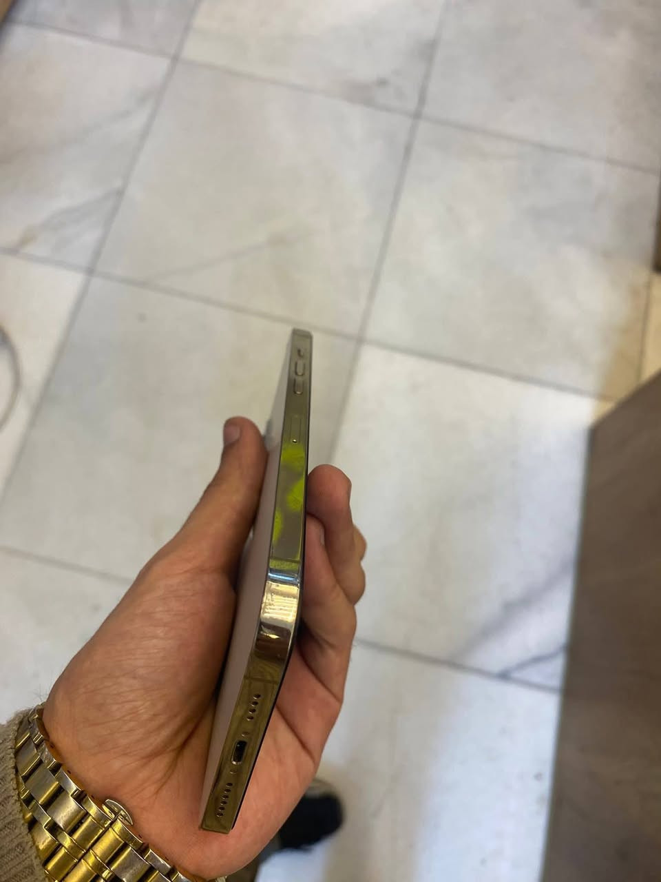 13 برو ماكس للبيع سعره 325 قفل ممتفوح ولا ابدل بي شي تواصل وتساب فقط ***********
