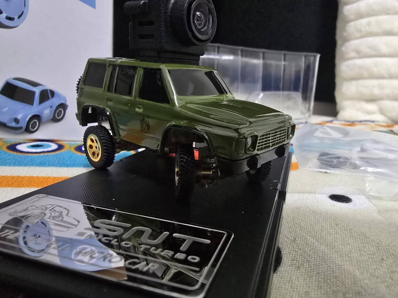 سيارة حجم 1/100
السيارة فد شي
 كوالتي عالي
وزن ثقيل
السيارة اكثر من روعة
السيارة كراولار وتحتوي ع كاميره 
موجود قطعتين
قطعة مابيها اي شي سعرها 80
والثاني تحتاجلها برغي يثبت السيرفو بالستيرين 70
شوف الفديوات


**إذا كنت صاحب هذا الإعلان وتريد حذفه لأي سبب، رجاءا أرسل رسالة إلى الدعم الفني**