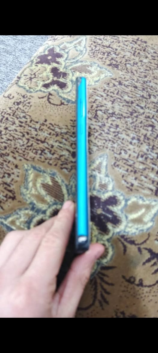 سلام و عليكم عندي HONOR A9 للبيع او امراوس الجهاز يرادله تبديل شاصي و الشاشه طلع خطوط مثل ما موضح بل صور السعر 70 الف و بي مجال حك الجيه المكان بغداد طالبييه شارع مسبح الصفا الستفسار *********** غير متواجد فيس بوك
