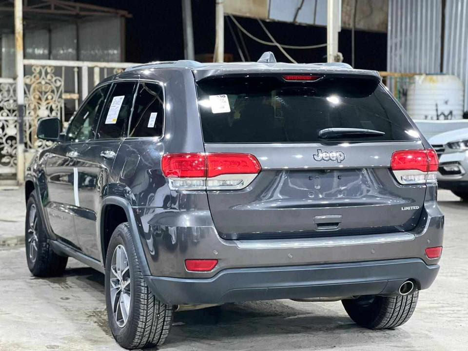 جيب الاريدو مديل 18اصل معليه 21بغداد حره بسمي   فول عده فتحه البيع مروس حسب القناعه هذه رقمي ‭0783 876 4099‬
