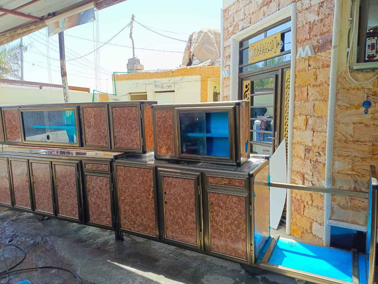 كاونتر 5 متر كلش جديد استخدام كلش قليل
الداخل ماته شوفت عينك ماعون ممحطوط بي
كلش نضيف وتسكام سعره 340  مكان بابل لكفل
***********
