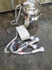 حلابه درجة اولى شغله وجديده للبيع استعمال مرتين فقط كسر كرتون حتى الوص...