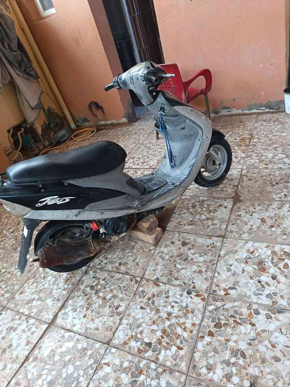 سلام عليكم للبيع ماكس منغولي بلاد ما مفتوحه نكره ختم واحد سلف كهربائيّة شغاله جاهزه سعر ٦٠٠ وبيه مجال قليل شراي يجي خاص او يتصل مكاني ديوانيه رقمي ***********
