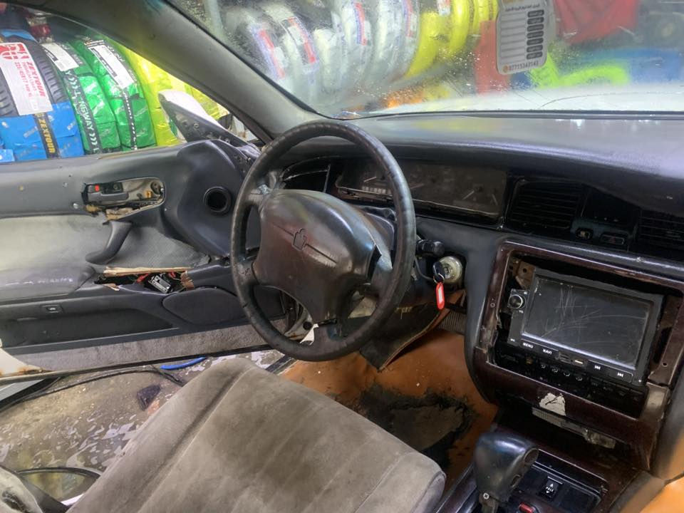 بطة للبيع
بدون راعي كوم حديد

سيارة تشتغل وجاهزة 

السعر ١٤ ورقة

بغداد البلديات
***********
