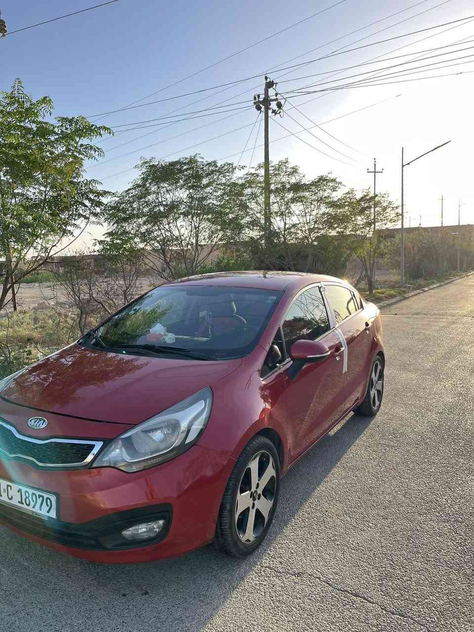 السلام عليكم... اعتذر عن الاقساط ولوعده 

 للبيع كياريو 2012خليجي لون احمر رقم سليمانيه سنويه
جديده
مواصفات
تحكم ستيرن
مري شفط
تبريد ثلج
محرك 1600 شرط
سنويه ل2027
نضام ايكو ولباقي معروفات بيها 3قطع صبغ بدون ضرر
(سياره كامله مكمله من كلشي مال بيت )
سعرها 93وبيها مجال للشراي
مكاني تكريت ***********
