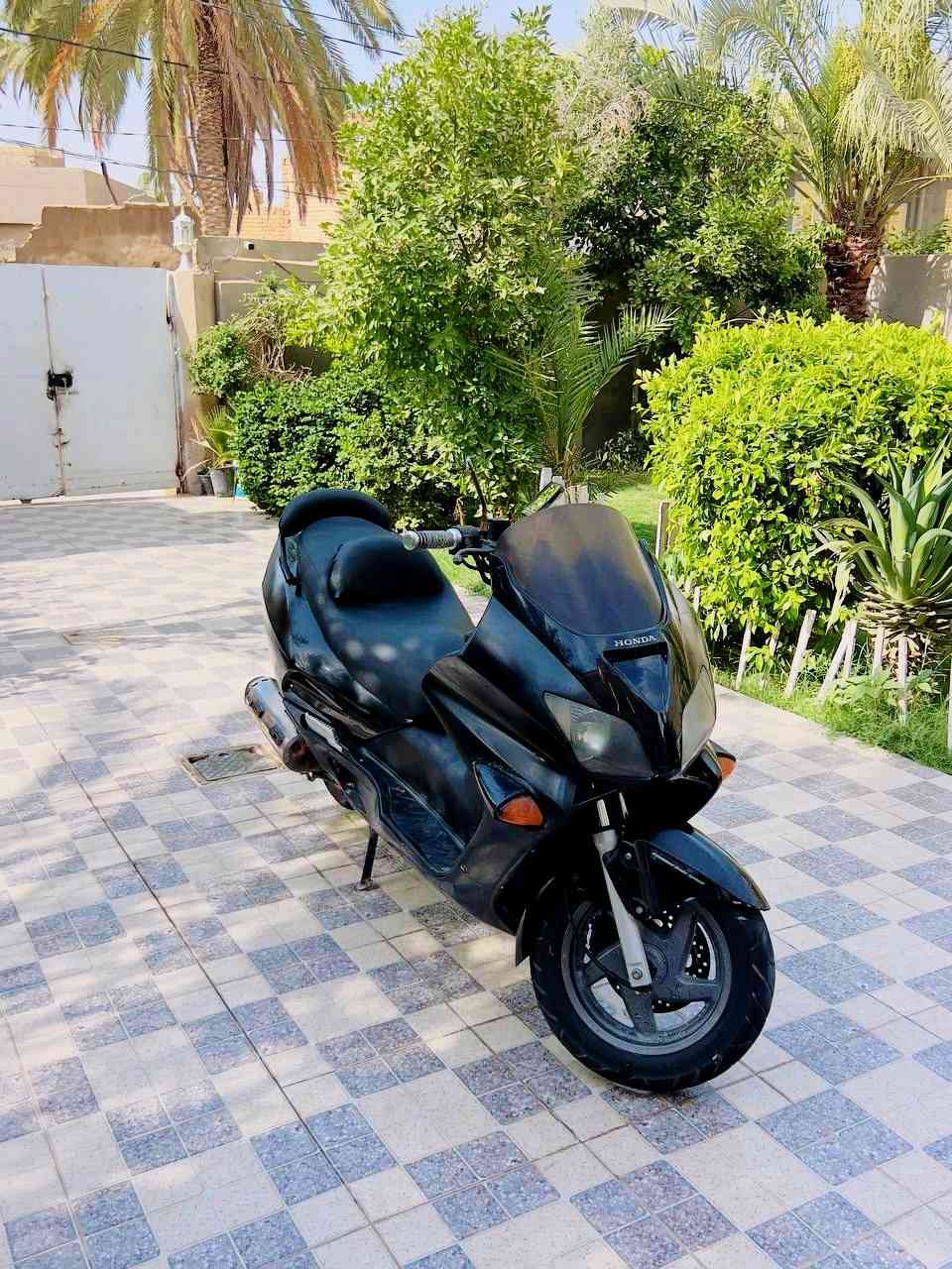 سلام عليكم للبيع دراجه هونداي فورزه 0.6دراجه جديده نضيفه مكينه كهربيات تخم تاير كلش نضيفه مامتعوبه وصل مال شركه لسه موجود دراجه خير من الله مكينه لاتقيص ولاتبخير ولاضعف كلش جديده دبلات لويات جدد كفر نضيف كله شغال بيه دراجه فول سرعه فول نضافه نهضه ومعدل بالعافيه عل ياخذه سعره 550 وبيه مجال قليل عنواني بابل ناحيه الشوملي ***********

