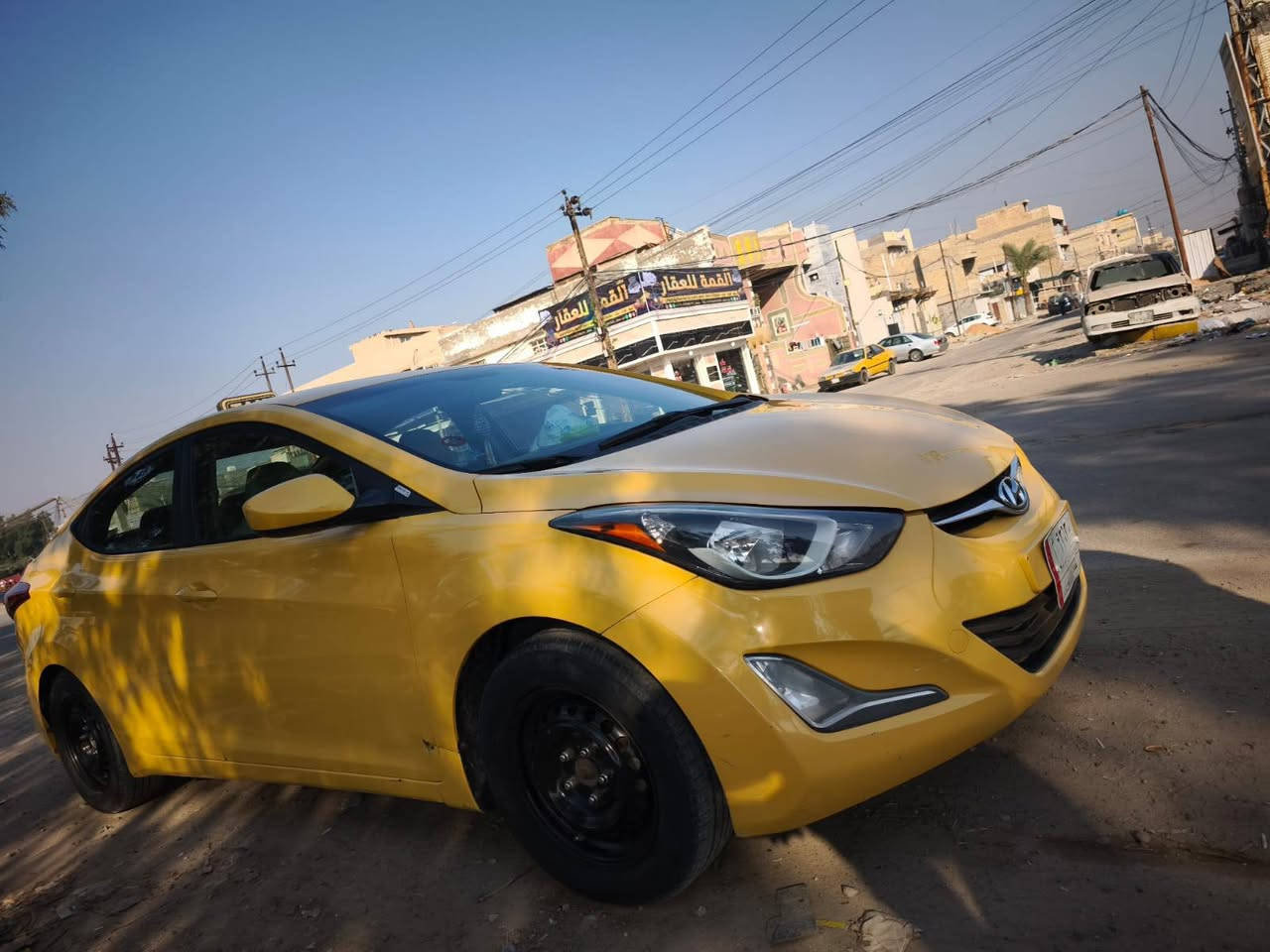 النترا للبيع موديل ٢٠١٦ وارد أمريكي ضربيتة باب سائق مبدل فقط مكينه وكير مكفوله سياره مامتعوبه سعره ١١٥ وبيه مجال حك جايه مكان سيارة بغداد العبيدي رائاسه مامتواجد ع فيس ***********
