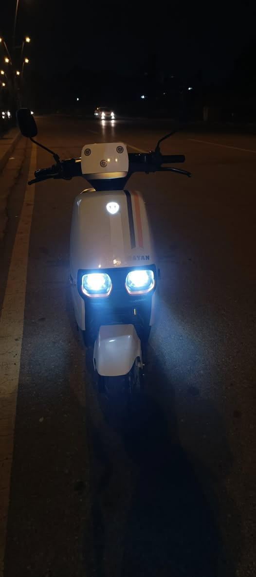 السلام عليكم ماطور شحن للبيع أخو الجديد ماطور كامل كلو شغال السعر650وبي مجال قليل***********
