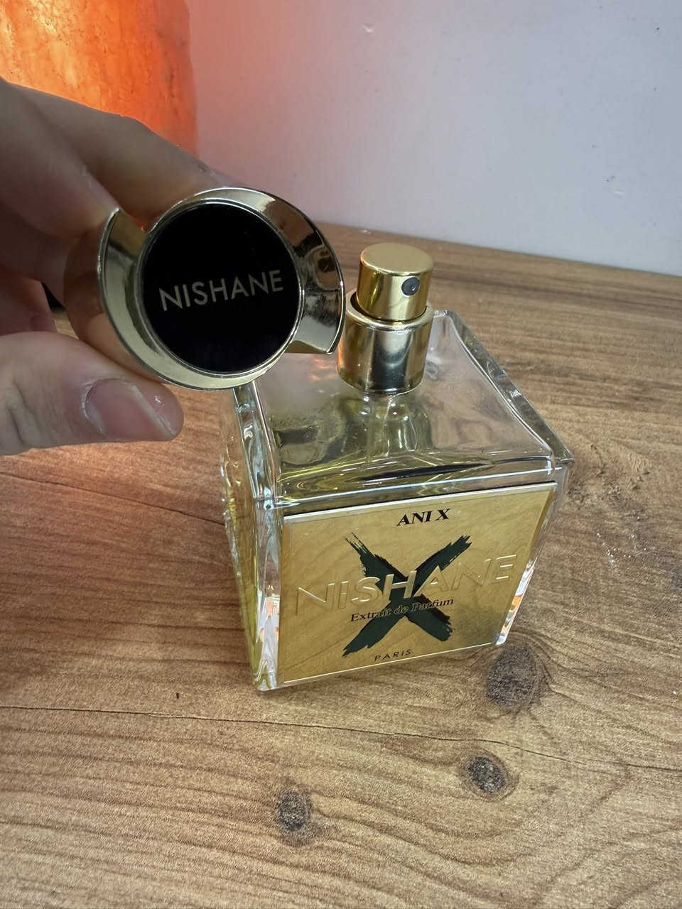 Nishane Ani X
عطر (نيشاني اني اكس) الفاخر  
يستخدم للجنسين،أداء قوي وثبات ممتاز🤩
متوفر منه تقسيمات 2,3,5,10 مل 
للحجر و الطلب يرجى التواصل معي على الخاص و الواتساب و تدللون 🌷 
***********💬
