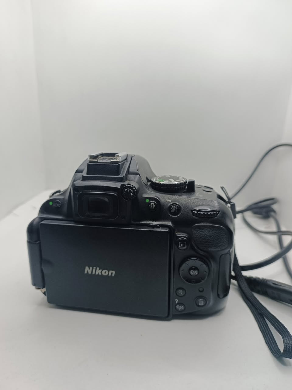 نيكون 5200 نضيفة جدا كاملة 
ملحقات /شاحنة/بطارية /رام32كيكة/جنطة /حزام 
السعر 275الف كامرة قوية ونضيفة شوفة عينكم
مكاني كربلاء الحر الصغير توصيل 
توصيل حسب الاتفاق


**إذا كنت صاحب هذا الإعلان وتريد حذفه لأي سبب، رجاءا أرسل رسالة إلى الدعم الفني**