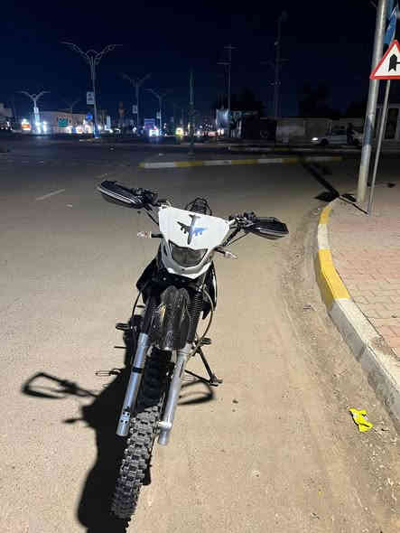 سلام عليكم قفاز للبيع 2024 نضافه فول اخو الجديد محرك 300CRX السعر 750 قفل إذا يريده يجي خاص او الرقم ***********
