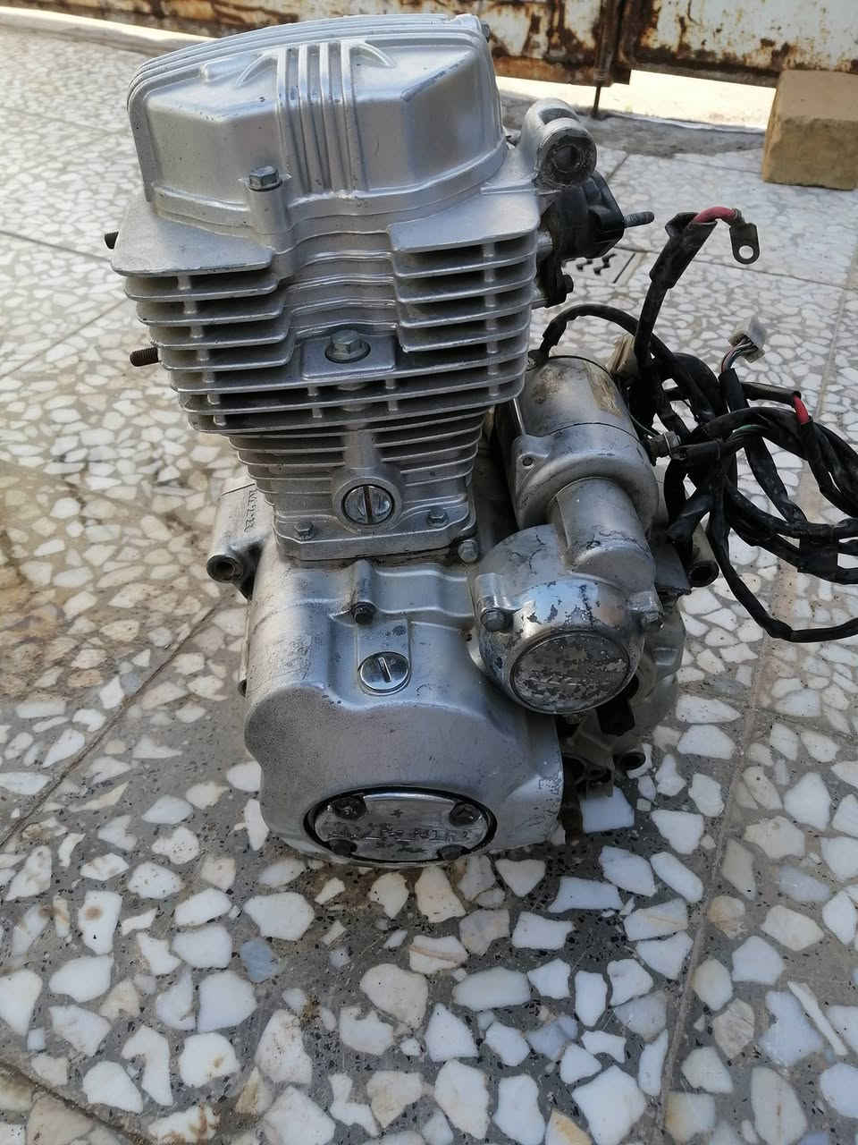 سلام عليكم ماكينه للبيع موديل 2022 ماكينه اصليه ونظيفه هذا رقمي***********  السعر 100
